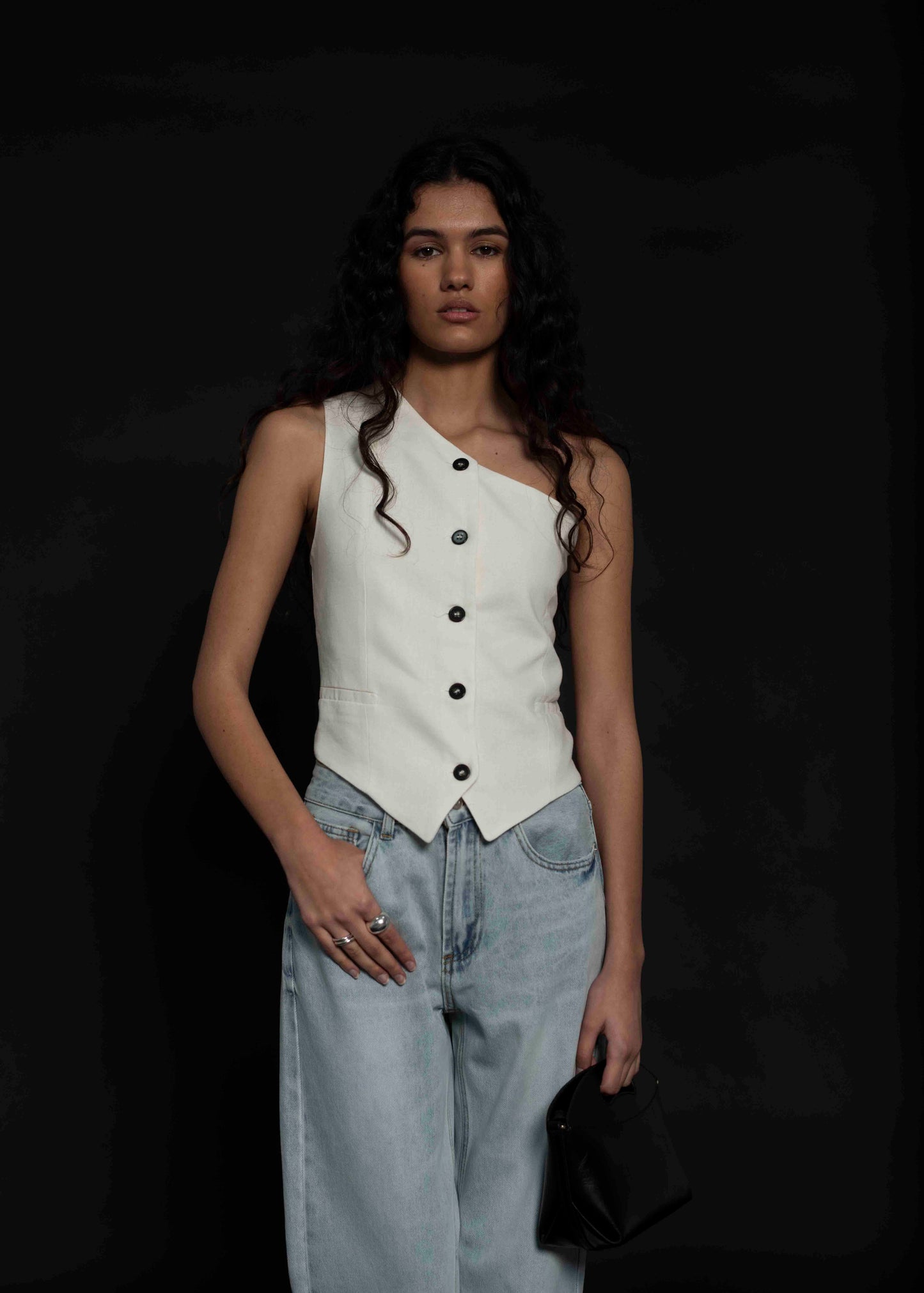 LINEN ONE SHOULDER VEST